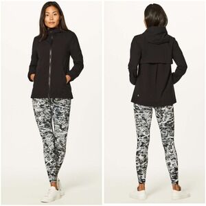 Lululemon Rise & Shine Jacket 
Black Hooded Women's 10 Water Resistant‎ W4ALSS